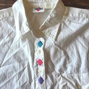 PARIS sport club Med‎ White Short Sleeve Button Down Shirt Embroidered Diamonds